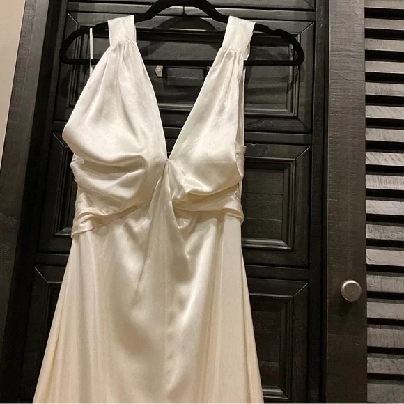Reformation Viera brand new size 0 Bridal Wedding Silk Gown halter top Ivory - Picture 13 of 14